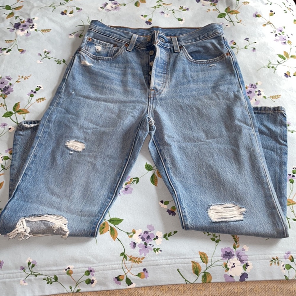 Levis 501 Jeans. Size 27x26. Never worn - Picture 2 of 4